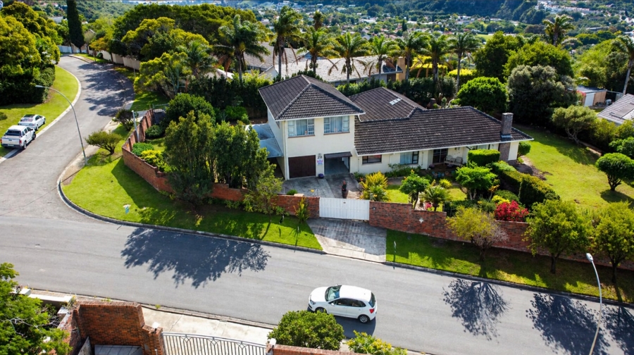 5 Bedroom Property for Sale in Vincent Heights Eastern Cape